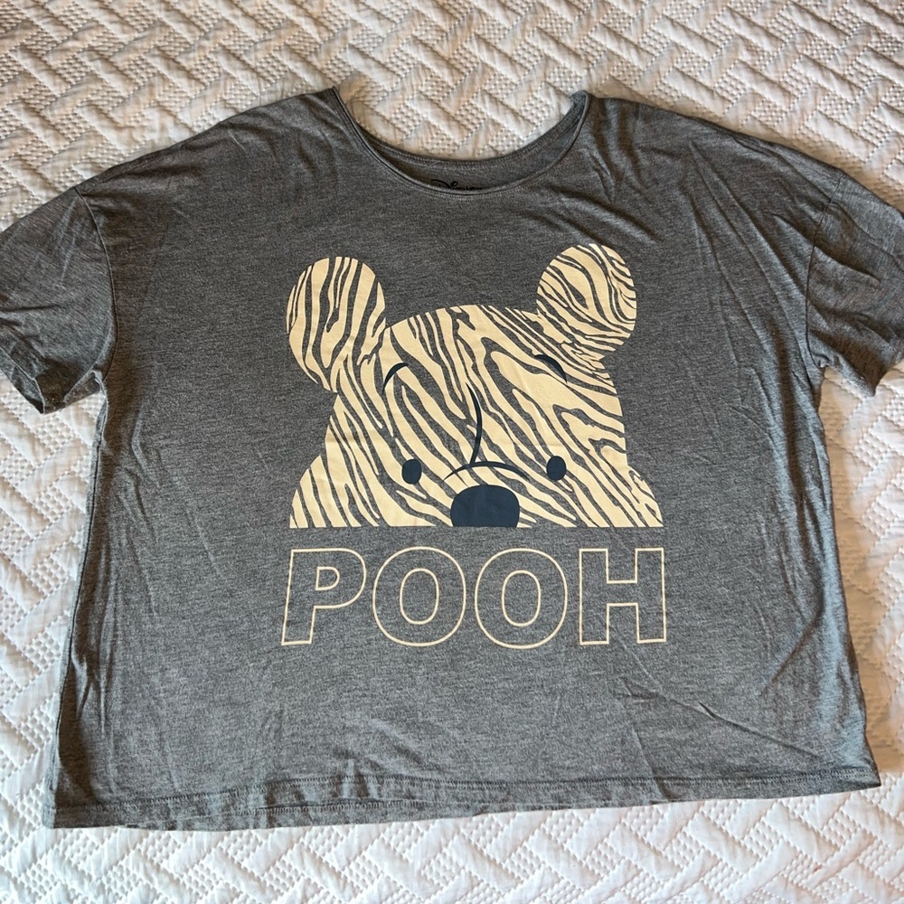 Disney Gray T-Shirt with Zebra Pooh Design
